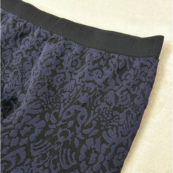 ⭐️ 2/$8 - Floralish Tights ⭐️ - Picture 5 of 6